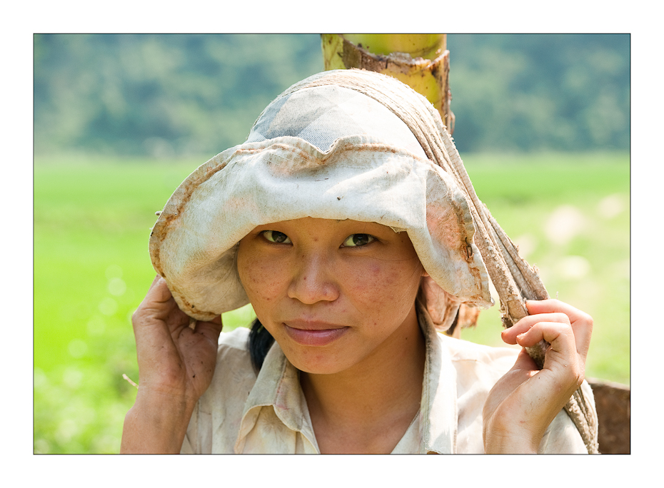 Une femme dans la riziÃ¨re
